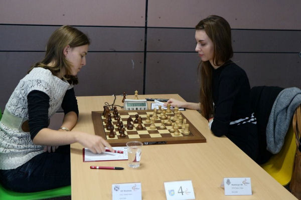 Diana Baciu (2293) - Hanna Marie Klek (2326) KlekBaciu