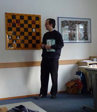 Dr. Karsten M�ller